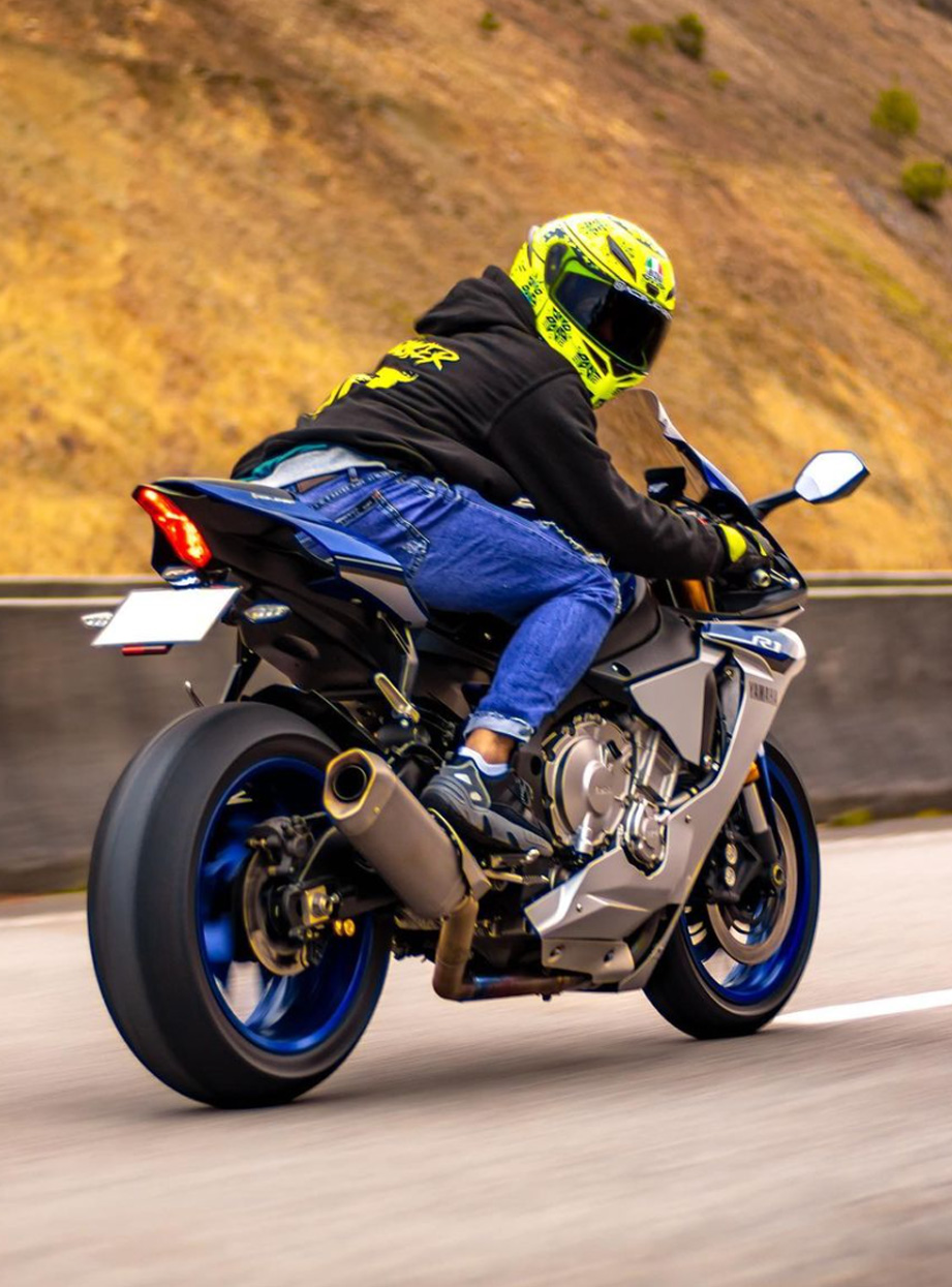 noisy_biker07